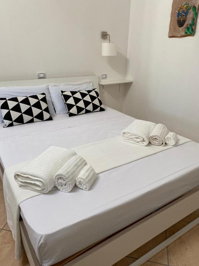 Bed and Breakfast Shortlet I Mori Brucoli Exterior foto
